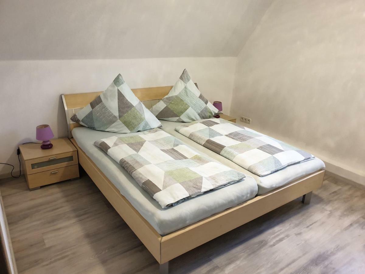 Ferienwohnung Helena Эмден Экстерьер фото